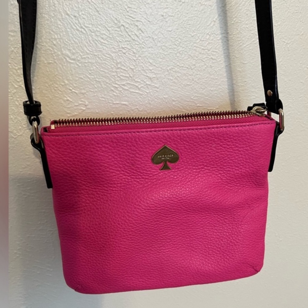 EUC Kate Spade Barbie Hot Pink Pebbles Leather Crossbody Purse Bag Cobble Hill